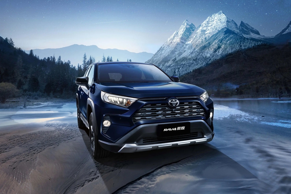 Compact RAV4 Toyota Petrol SUV 2.0L 2.5L Engine FWD AWD 5 chỗ ngồi