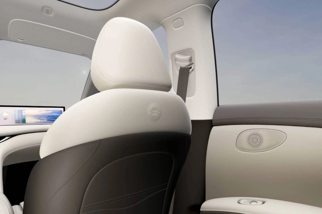 Zhiji LS6 IM Xe điện 4 cửa 5 chỗ SUV 760km Long Range Xe điện năng lượng mới