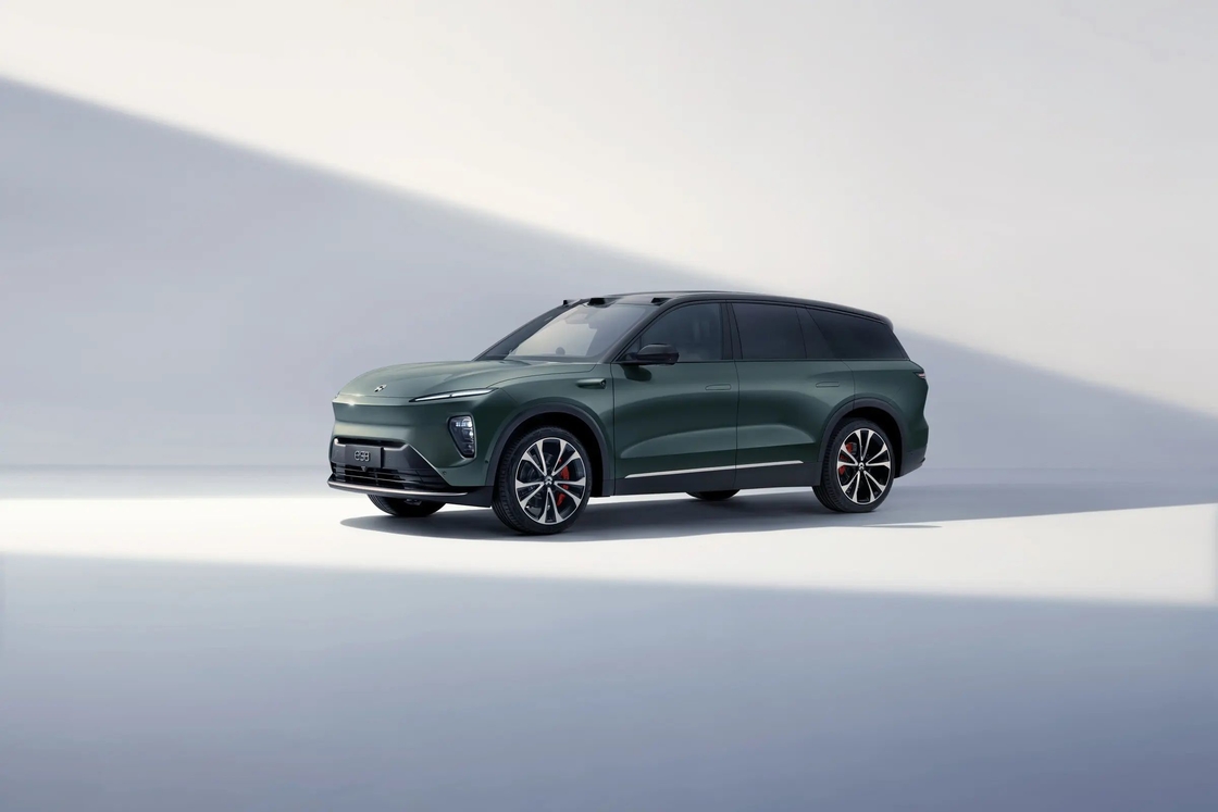 Khám phá tương lai của di động với NIO ES8 Electric SUV sang trọng và bền vững kết hợp