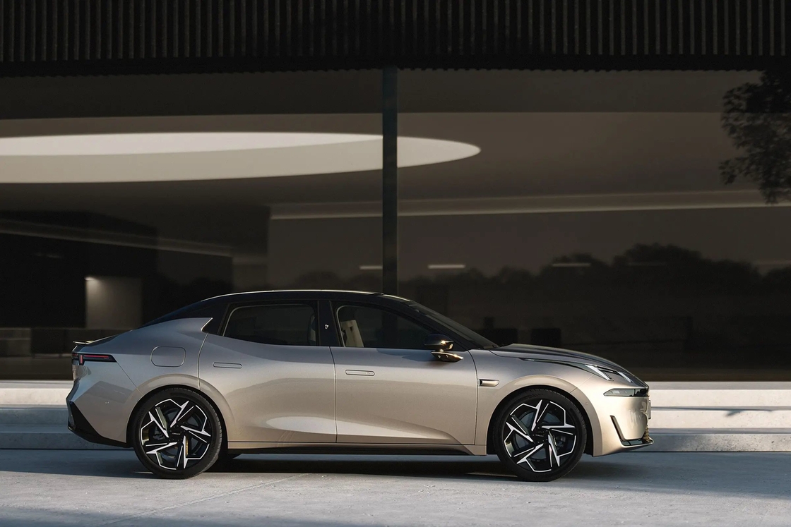 New Energy Lynk & Co Xe điện SUV 180km / h Tốc độ cao nhất Lynk & Co 07