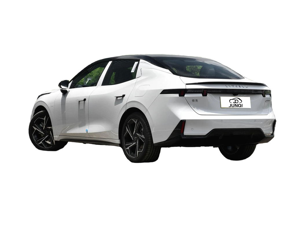 500km Lynk & Co Full Electric SUV Car Plug In Hybrid Sạc nhanh 0,45 giờ