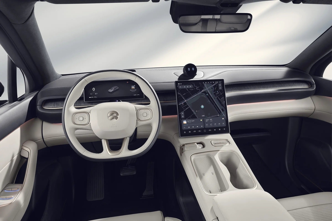 Cải thiện trải nghiệm lái xe của bạn với ánh sáng mềm và đồ trang trí của xe NIO ES6 EV