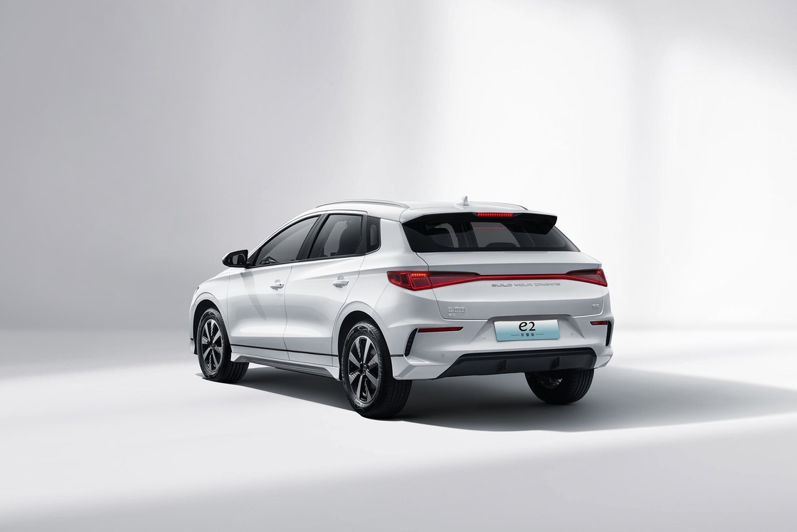 BYD E2 405km New Energy Electric Sedan lái tay trái EV 5 cửa 5 chỗ