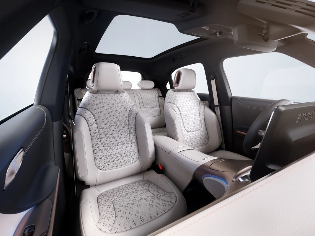 Smart1 Chiếc xe điện bền vững và sáng tạo cho Mercedes Benz 272HP 400km Range Zero Emissions