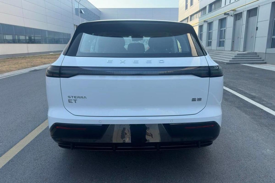 EXEED ET Chery SUV Điện với 520km trên một lần sạc 200km/h Tốc độ tối đa