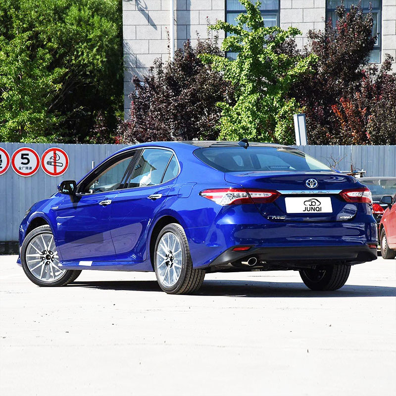 Loại năng lượng gas Toyota Camry Hybrid Sedan 8 tốc độ hộp số tự động