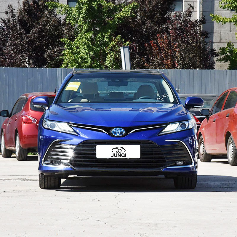 Loại năng lượng gas Toyota Camry Hybrid Sedan 8 tốc độ hộp số tự động