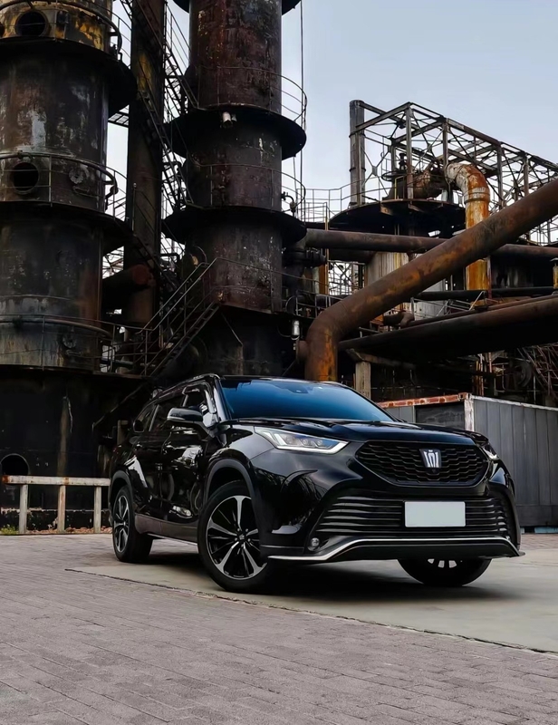 Lộ xe điện Toyota 4 cửa 5 chỗ Toyota Crown Land Release