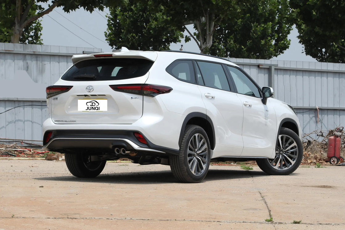 Toyota Crown Land Release Lufang Xe điện All Wheel Drive EV 155 mph Tốc độ tối đa