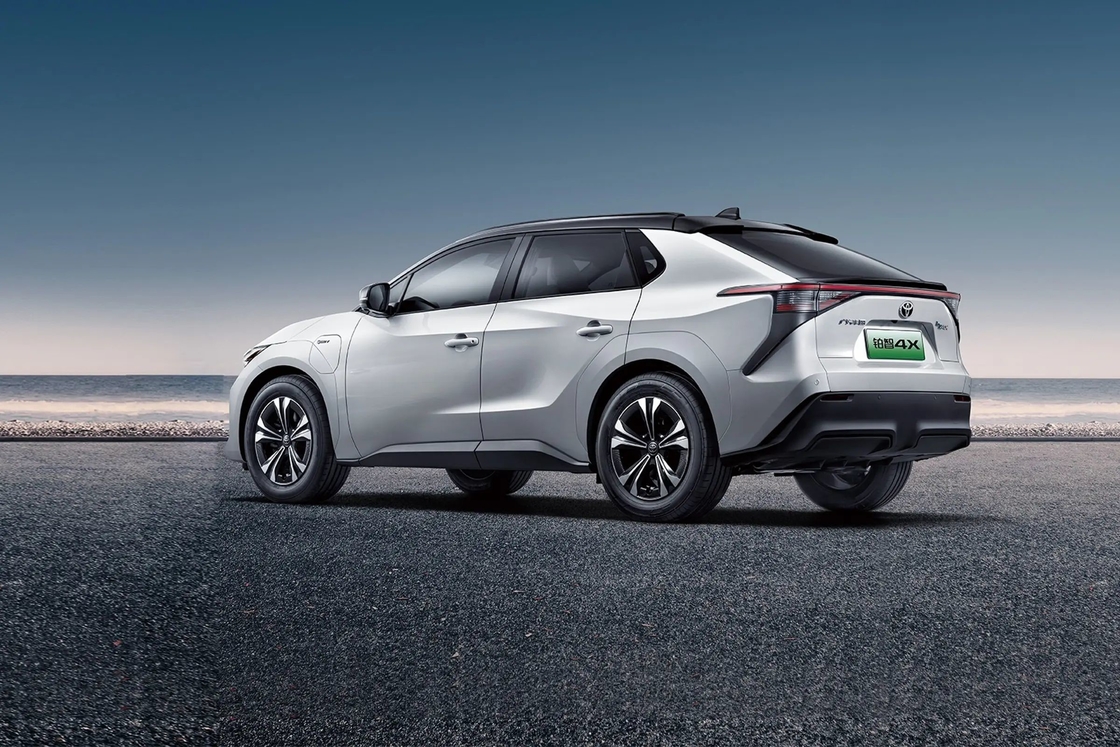 120 mph FWD Toyota Bz4x Xe điện Hatchback SUV cỡ trung bình Pure Electric 204 Hp