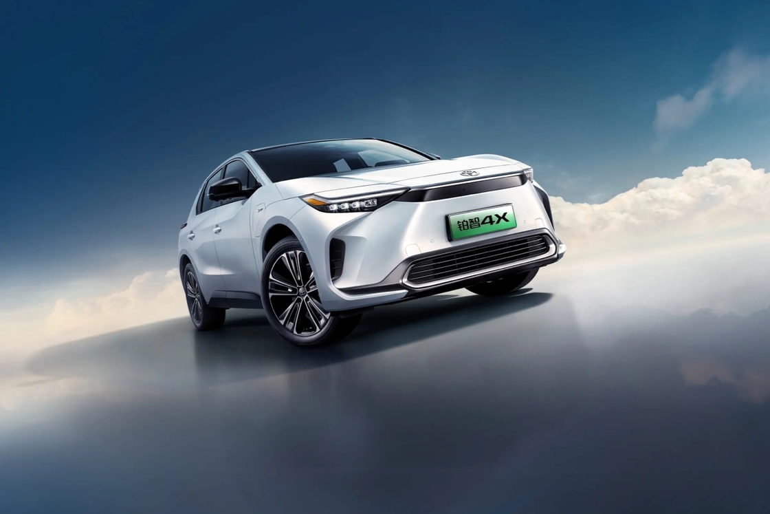 120 mph FWD Toyota Bz4x Xe điện Hatchback SUV cỡ trung bình Pure Electric 204 Hp