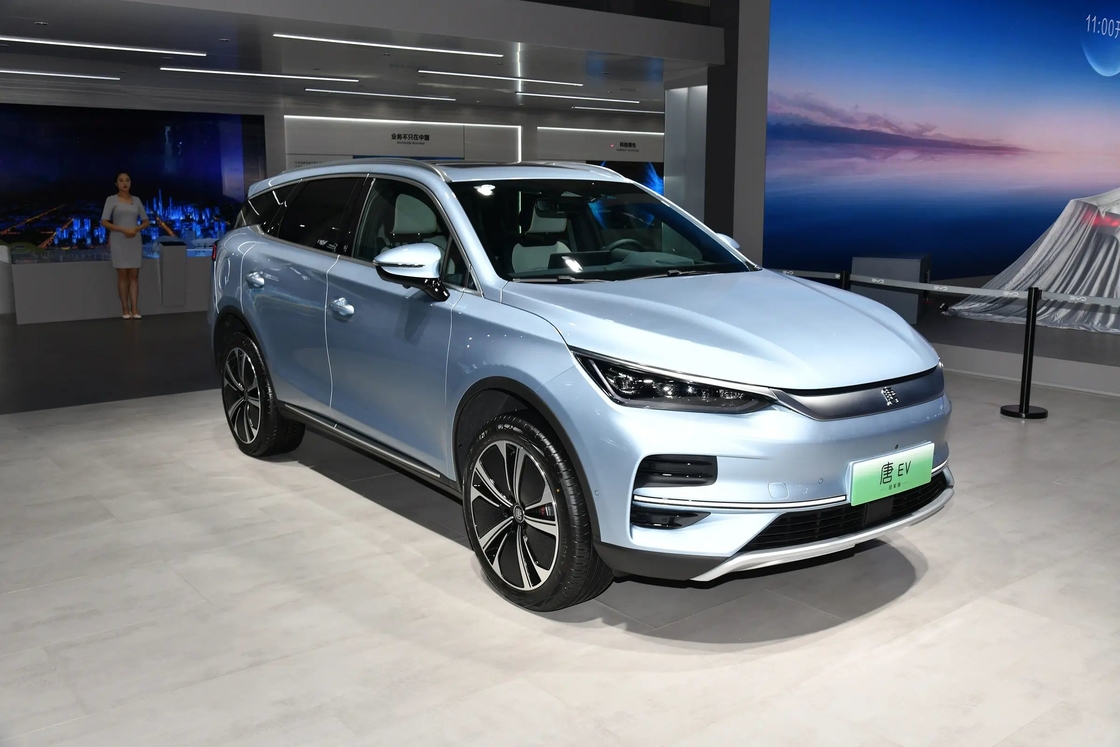 Xe điện BYD Tang EV 185Km / H trái lái Plug In Hybrid SUV