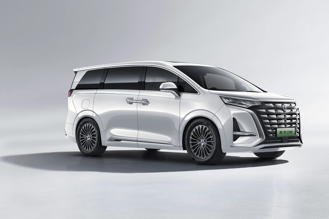 Khám phá mức độ sang trọng và hiệu suất mới với chiếc xe điện BYD tengshi D9