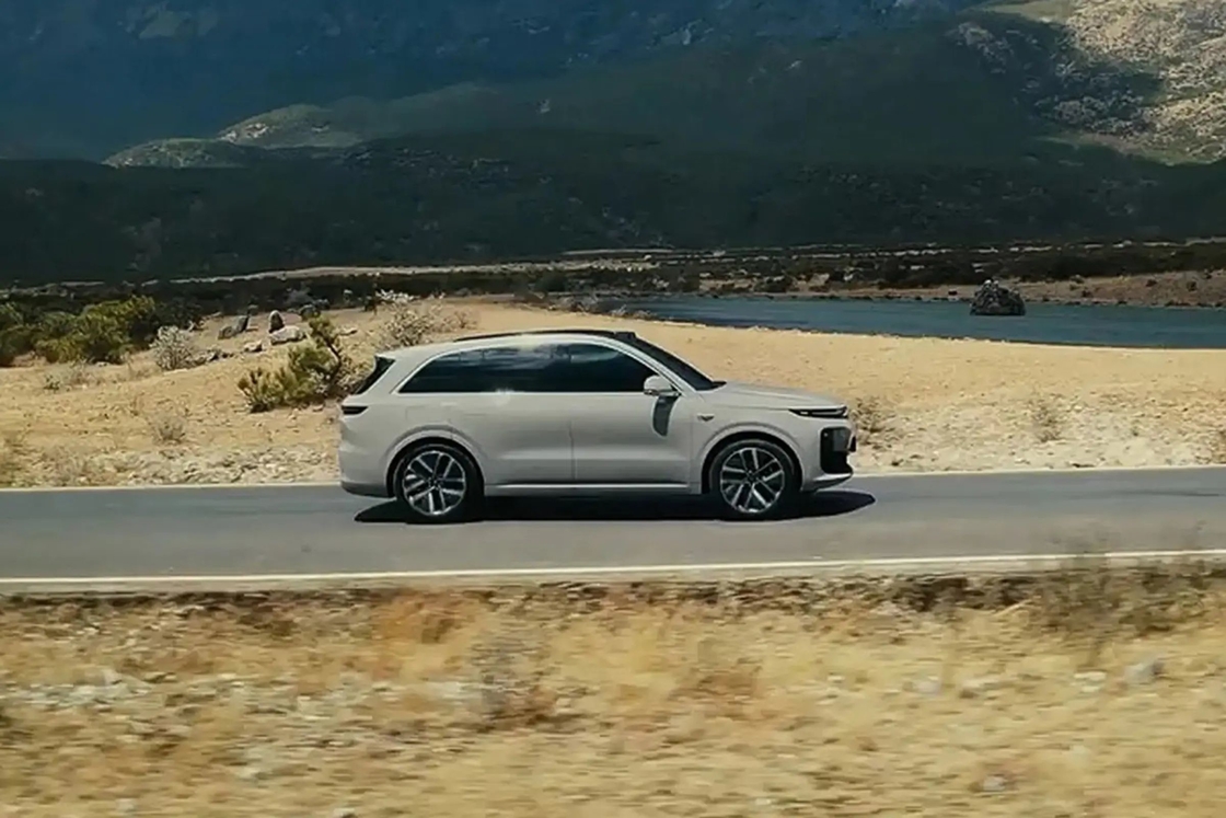 Hiệu suất cao Lixiang L6 SUV Điện 1.5T Range Extender Và 1390km Range