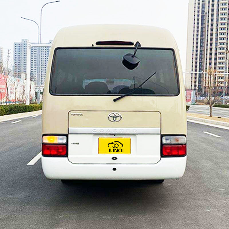 Chiếc xe bán xăng sử dụng thoải mái Toyota Costa rộng rãi Chiếc xe dành cho doanh nghiệp và vận chuyển nhóm