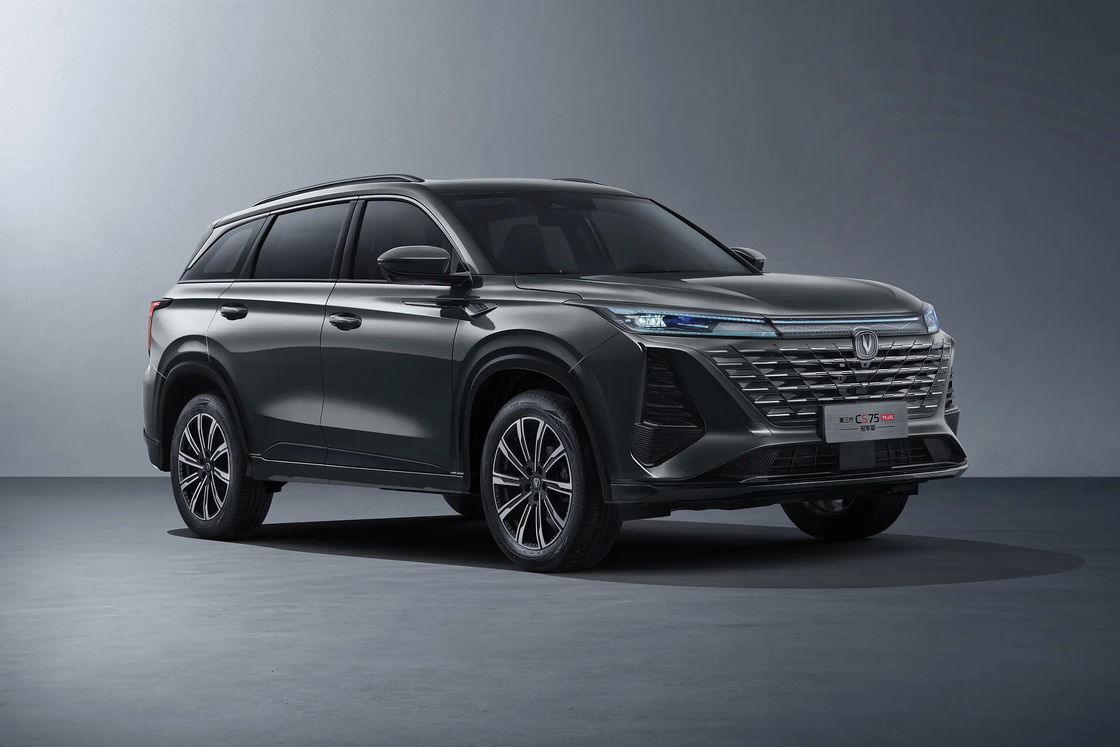 200km/h Cỡ trung bình Changan xe hơi xăng xăng loại năng lượng Changan CS75 Plus