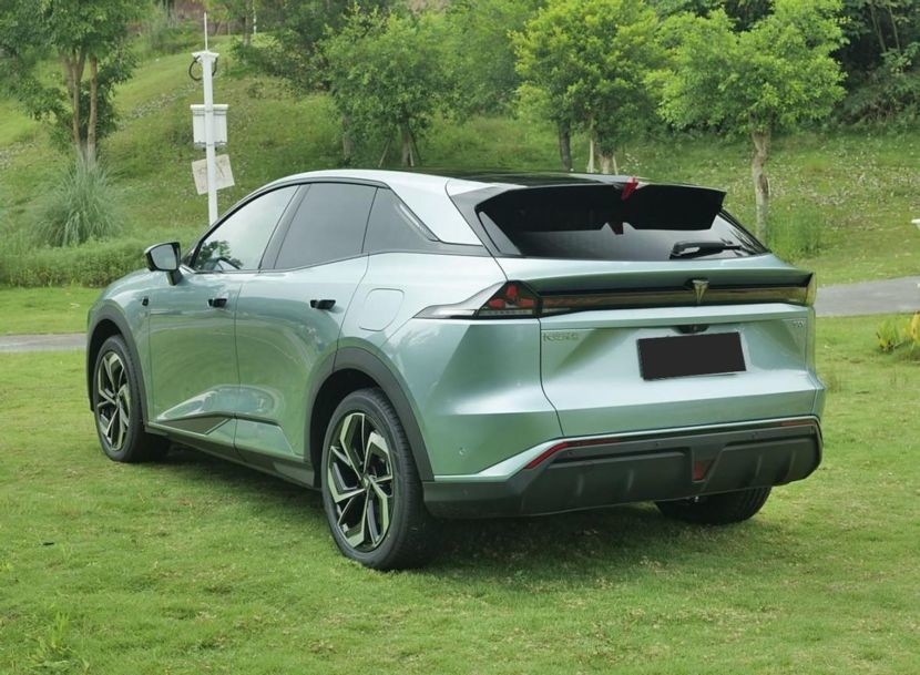 Chiếc xe điện Changan FWD hiệu suất cao Deep Bule 07 SUV cỡ trung bình