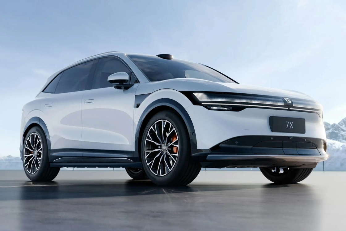 Zeekr 7x 2024 2025 4WD SUV tầm xa điện tinh khiết 210km / h LHD tốc độ cao Mô hình mới ZEEKR 7X Xe năng lượng mới