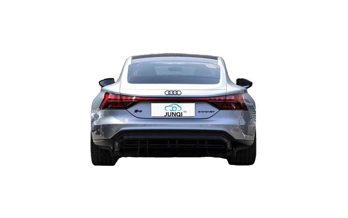 Audi RS E-tron GT 2023 Mô hình cơ bản Động cơ trung bình đến lớn