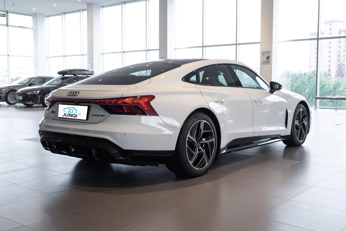 2024 FAW Audi Rs E-tron GT 495km Xe điện người lớn Xe năng lượng mới Audi Rs E-tron GT