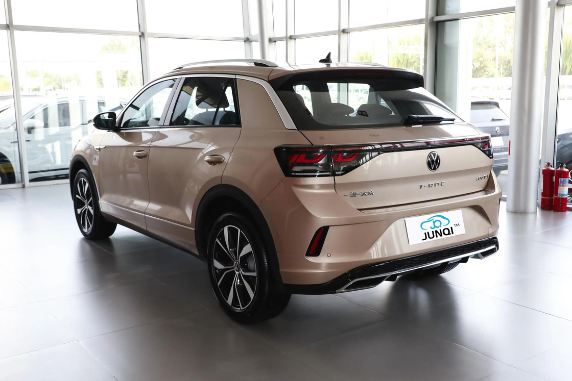 Xách Volkswagen TRoc 2018 280tsi Dsg 2wd R-line Chiếc xe cũ giá rẻ Vw T-Roc Xăng xe hơi Suv Xe lái trái Chiếc xe SUV giá rẻ