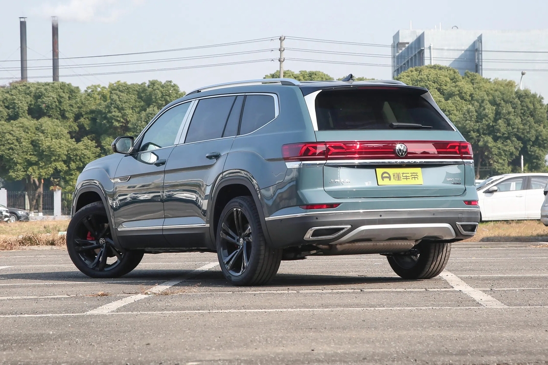 SUV vừa và lớn Volkswagen xe hơi xăng Tuon 330TSI Với 2.0T 220HP L4 động cơ và 7-speed clutch kép