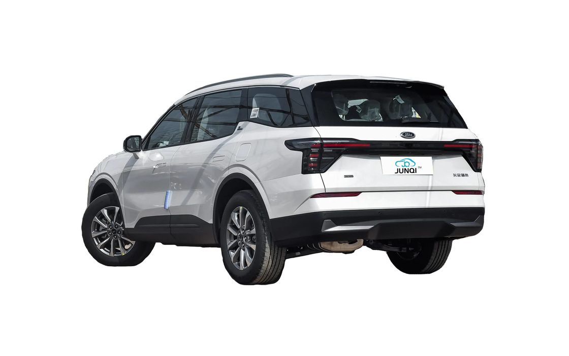 Chiếc xe mới Ford Ruijie L 2 0t Hai lái 5 cửa 7 chỗ
